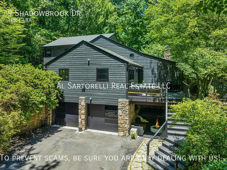 9 Shadowbrook Dr — Photo 1
