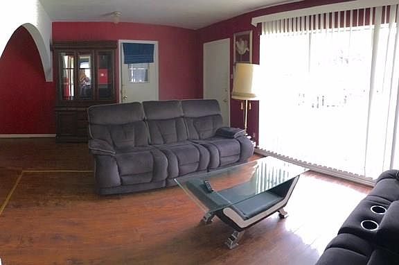 2nd image of 206 Carolyn Dr
