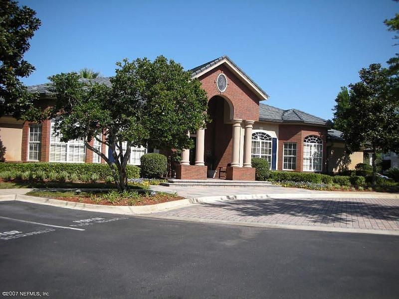 1st image of 13810 N Sutton Park Dr #327