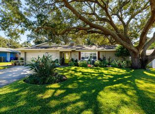 14480 Tanglewood Dr, Largo, FL 33774