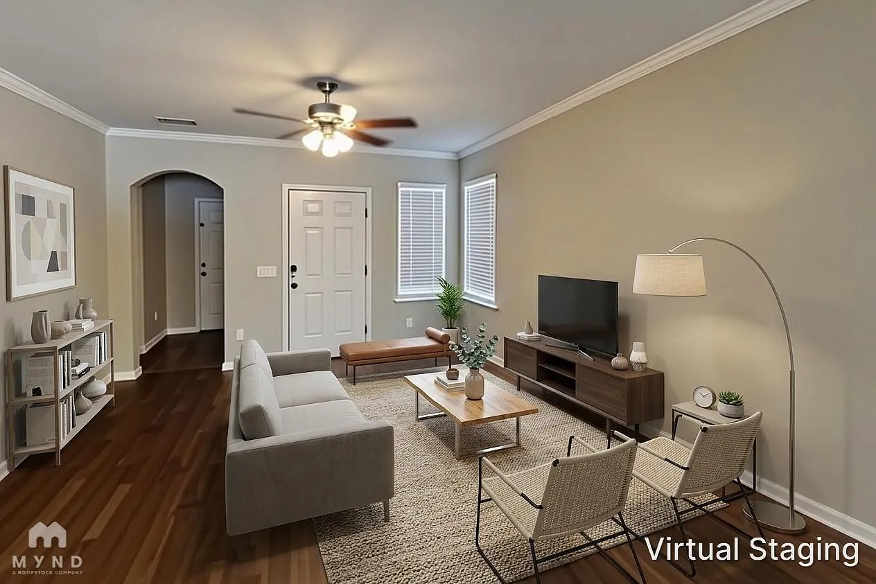 4 bed, 2.5 bath, 2112 sqft, $2,549 — Photo 3