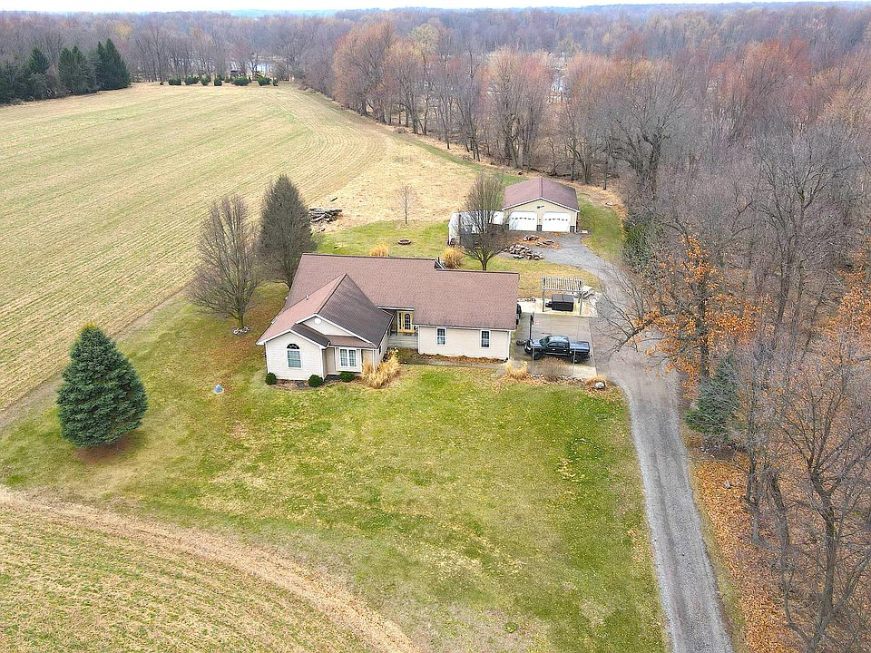 1st image of 448 N Batavia Rd