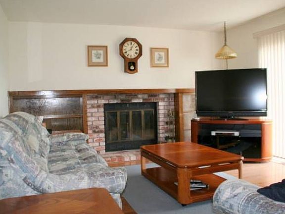 Family Room with Fireplac