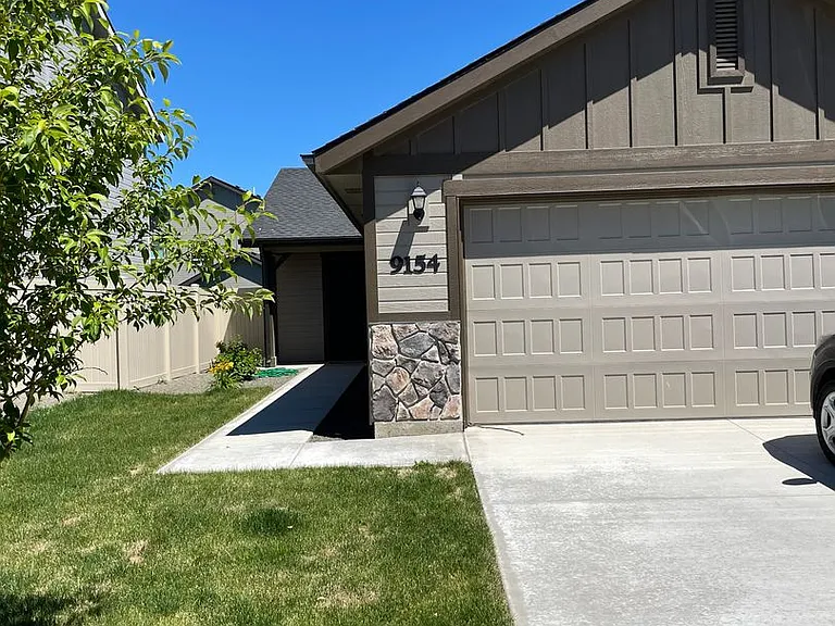 9154 W Songwood Dr — Photo 1