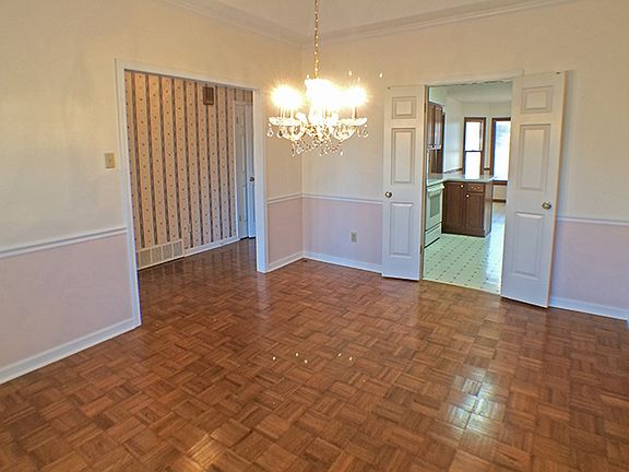 5th image of 891 Camden Grove Cv