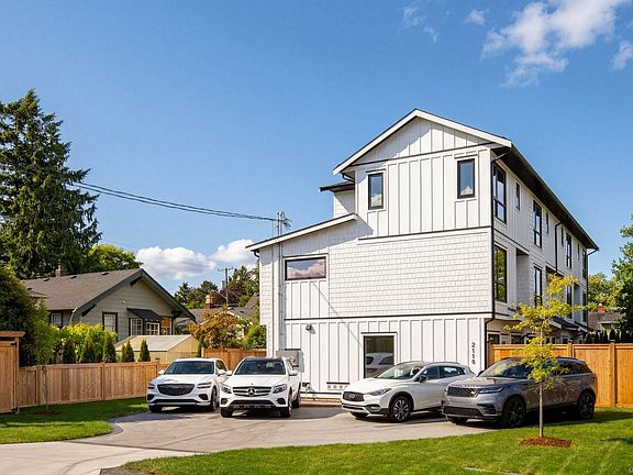 2nd image of 2118 Pentland Rd #3