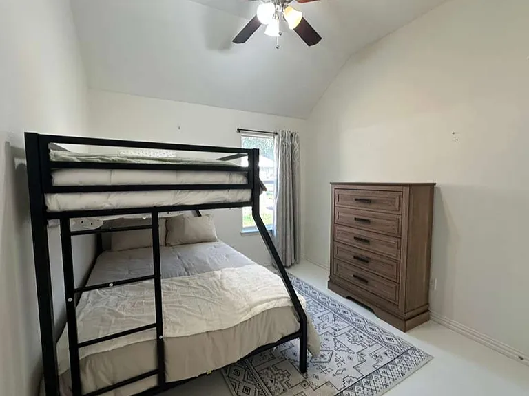 4223 Fall Creek Dr — Photo 10