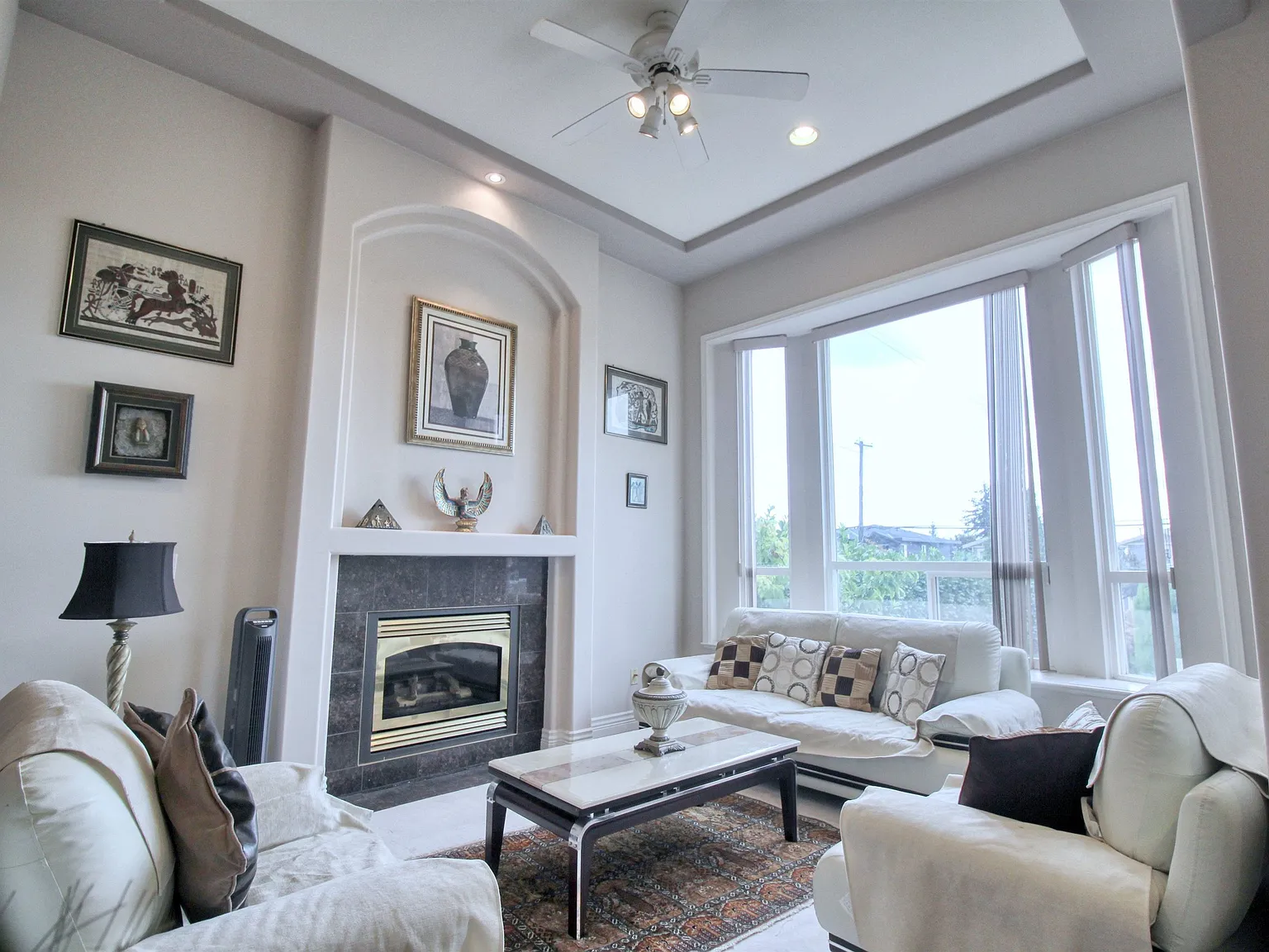 4 bed, 2081 sqft, $3,500 — Photo 4