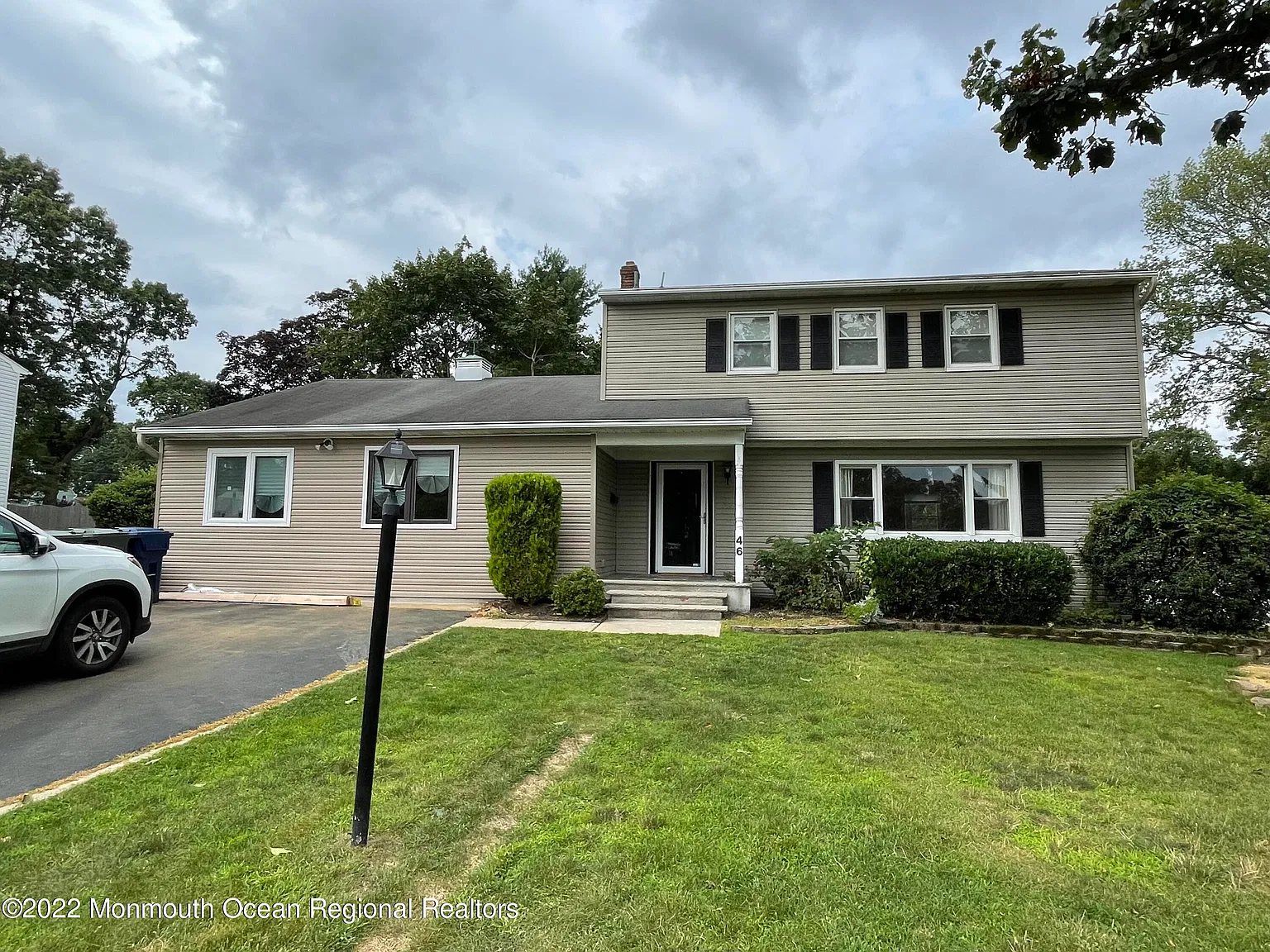 8 bed, 2730 sqft, $6,400 — Photo 3