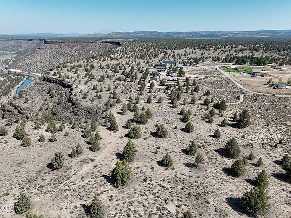 2nd image of 0 SE Custer Rd #Rl01600