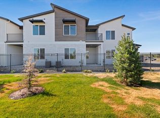 704 S Calhoun Ln, Star, ID 83669