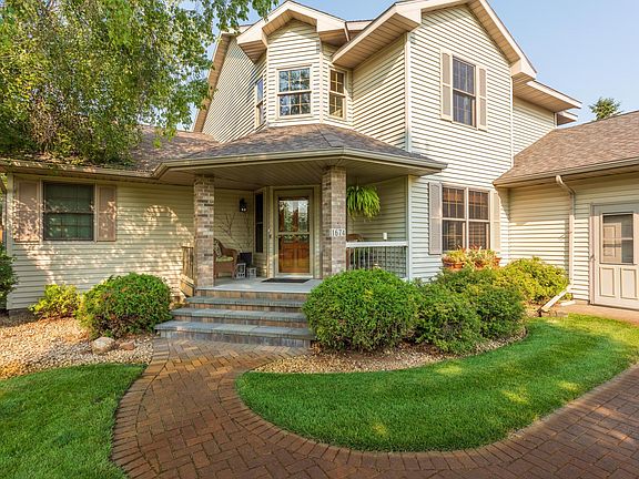 3rd image of 1674 Karnis Dr NW