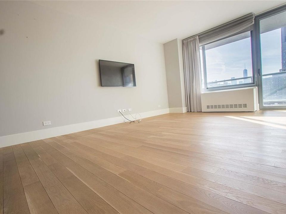 1st image of 270 W 17th St APT 11E