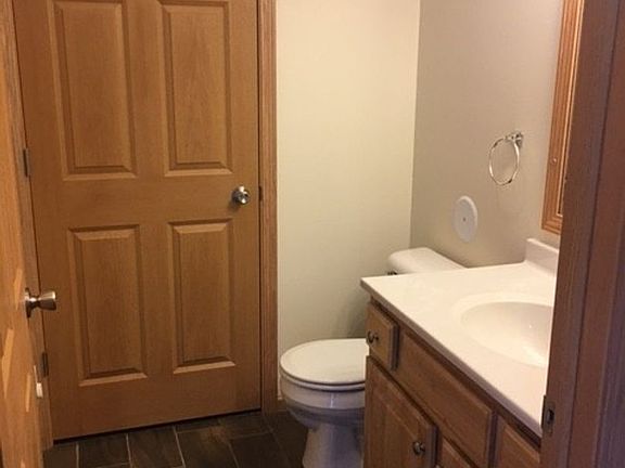 4th image of 1420 Greenbay St #1408