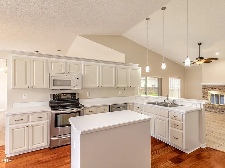 109 Brookhollow Cir — Photo 7