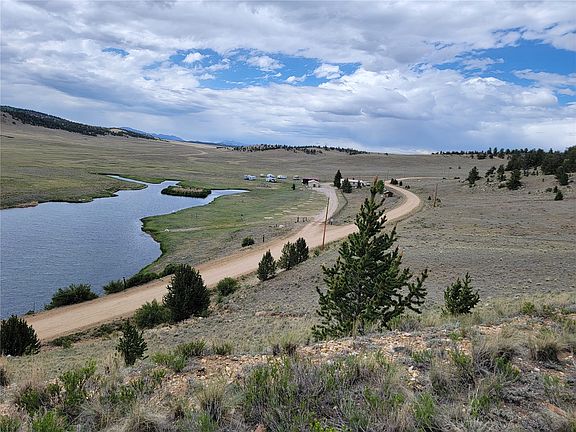 4th image of 1071 Yellowstone Road