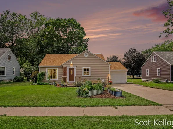 3468 Hubbard St, Hamilton, MI 49419