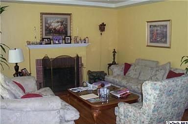 1st image of 310 Joyce Ave