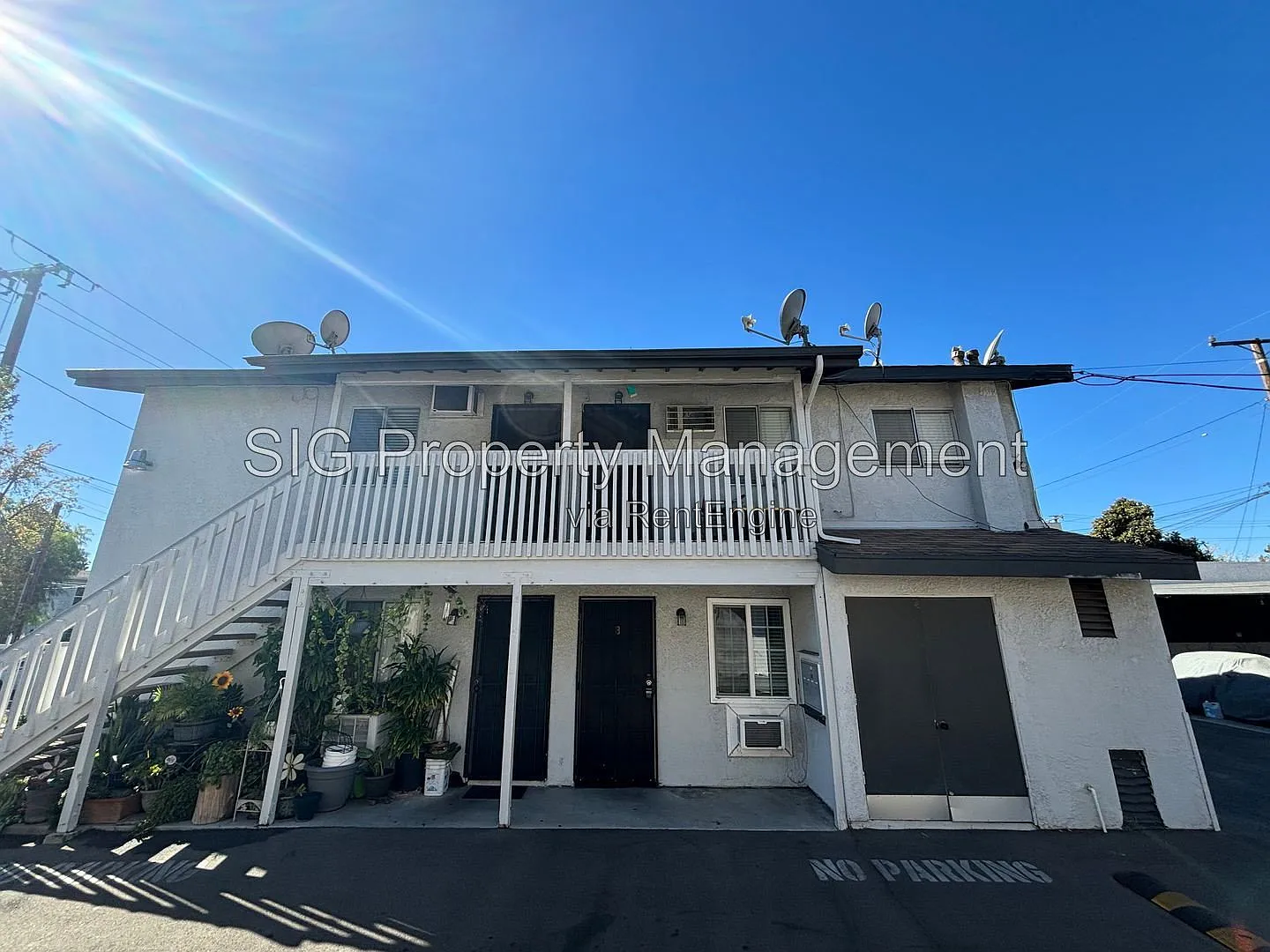 2 bed, 1.0 bath, 730 sqft, $1,995 — Photo 2