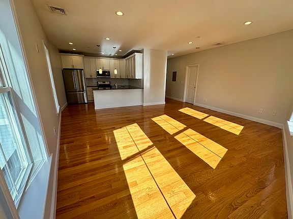 2nd image of 15 Dana Ave