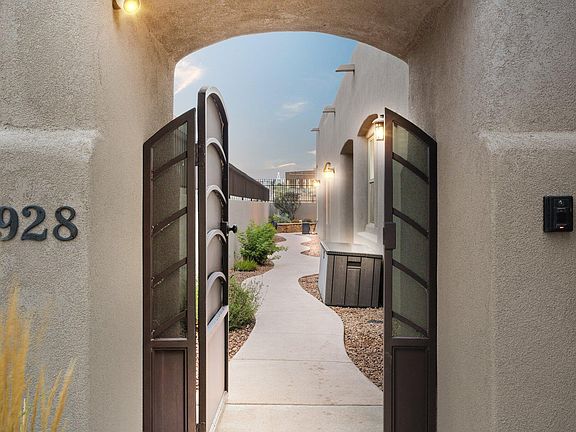 4th image of 9928 Cielito Norte Way NE