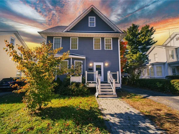 11 Lake Avenue, Middletown, NY 10940