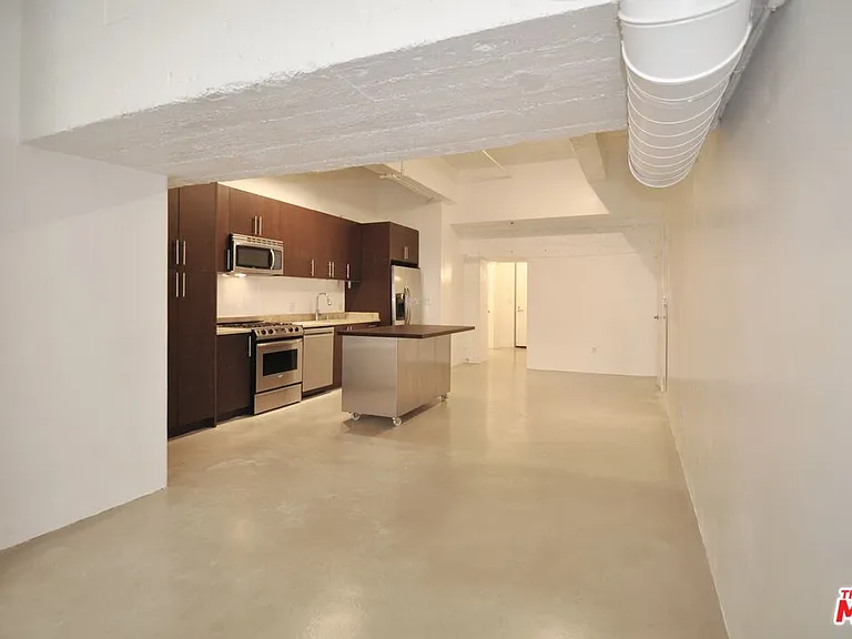 849 S Broadway #M02 — Photo 12