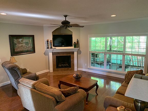 4th image of 14196 Countryside Dr