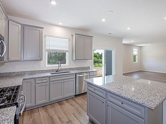 5th image of 1518 Crest Dr Lot 2527