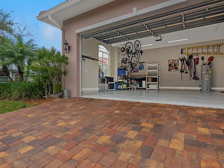 1000 Windermere Way — Photo 33