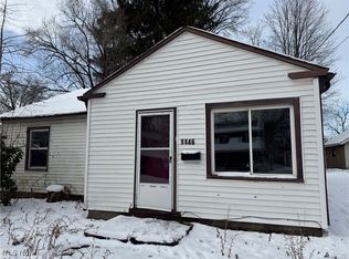 1146 Adelaide Ave SE, Warren, OH 44484