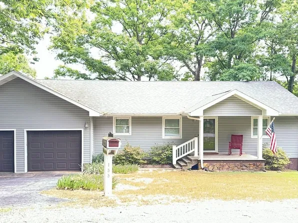 155 Oak Cir, Goreville, IL 62939