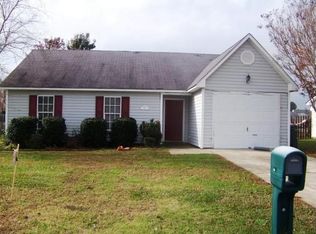 1003 Birch Ct, Morehead City, NC 28557