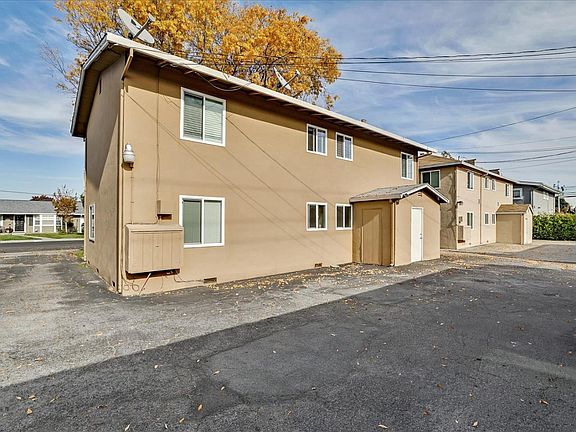 5th image of 2550 Robinson Ave