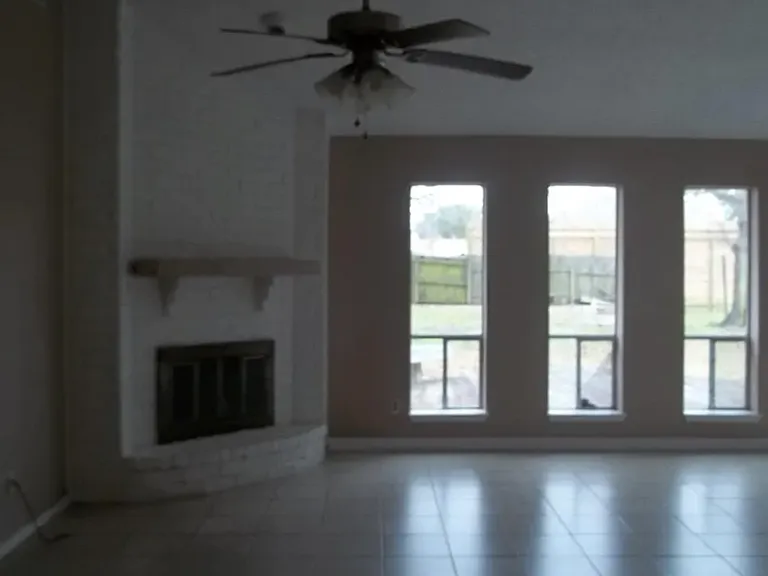 4111 Sleepy Hollow Ln — Photo 19