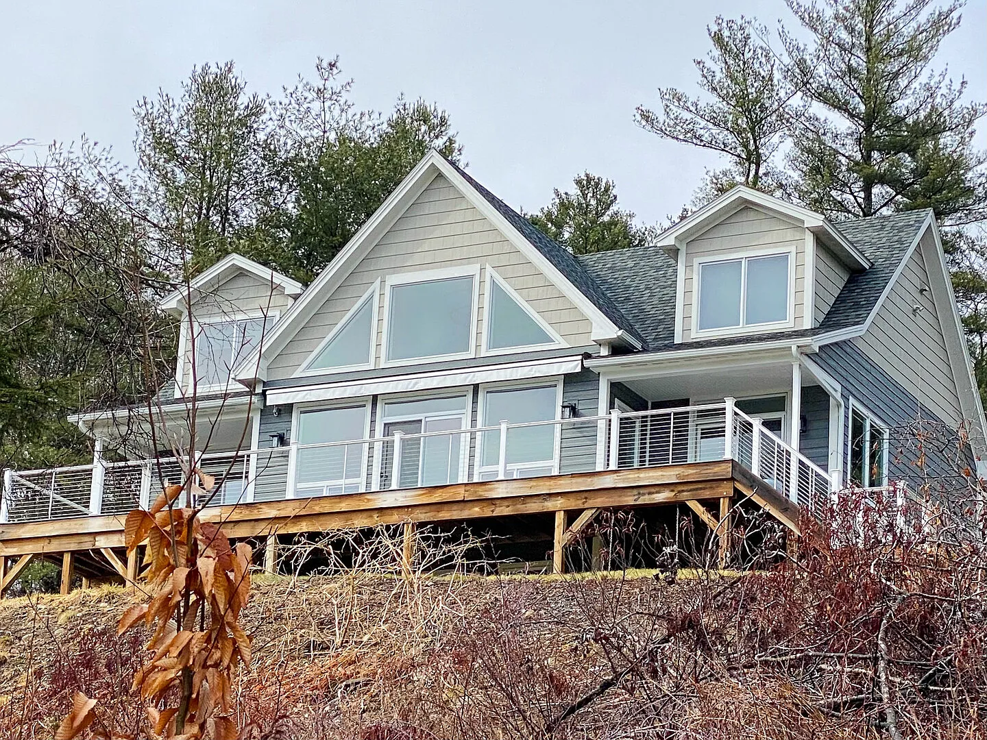 Mountain Top View — Photo 2