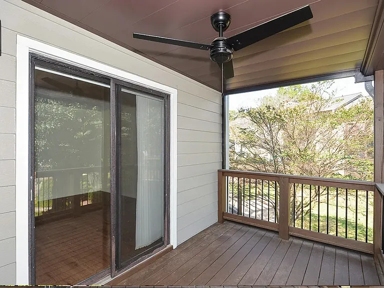 307 Park Ridge Cir #307 — Photo 6