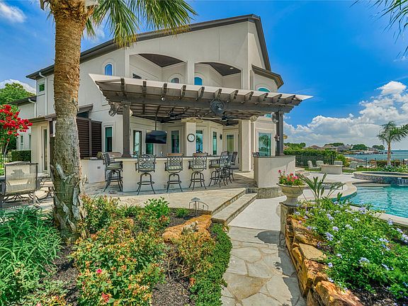 5th image of 9943 Pebble View Ct