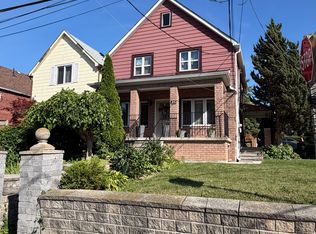 35 Hillary Ave, Toronto, ON M6N 2B9