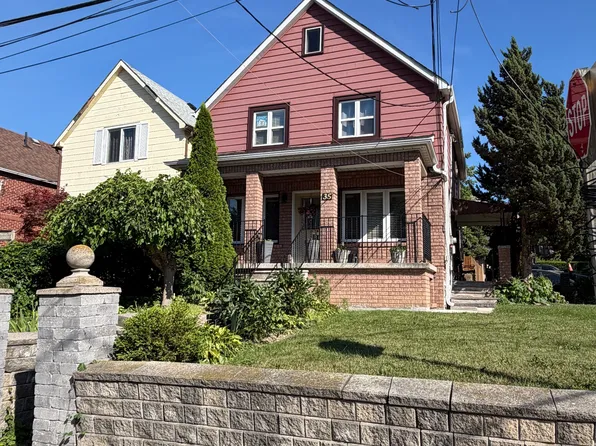 35 Hillary Ave, Toronto, ON M6N 2B9