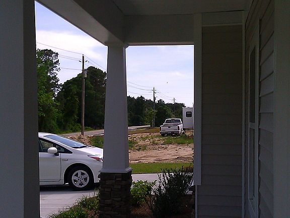 Huge front porch 2
