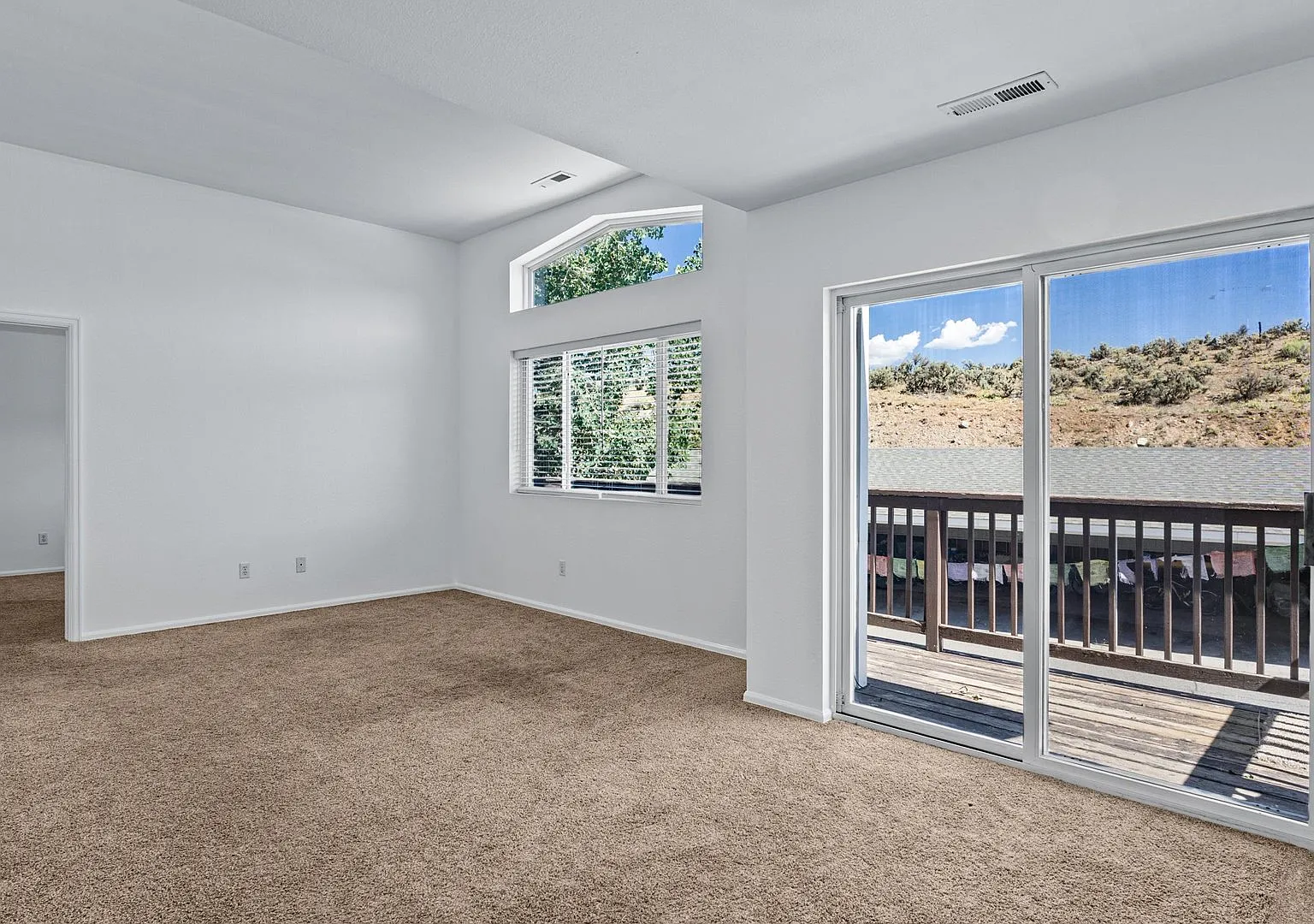 2 bed, 756 sqft, $2,000 — Photo 4