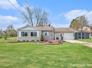 251 Rasmussen Dr, Trufant, MI 49347