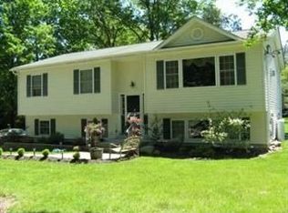 5 Park Rd, Salisbury Mills, NY 12577