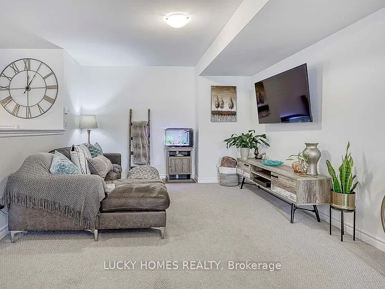 85 Sutcliffe Dr — Photo 18