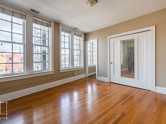 4th image of 1185 N High St APT 305
