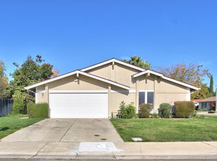 4 Fleet Ct, Sacramento, CA 95831