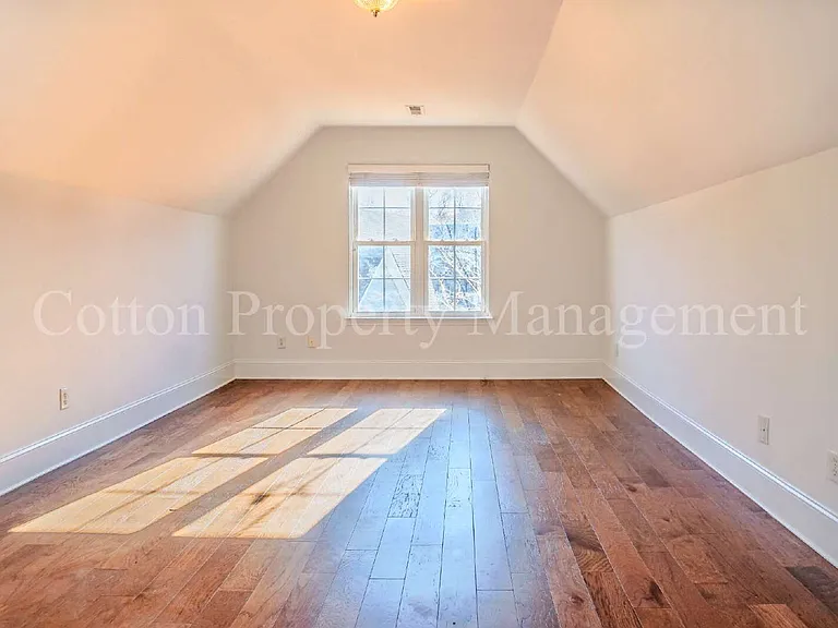 7106 Haven Way — Photo 34