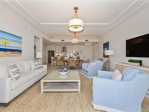 4th image of 1135 3rd Ave S #315