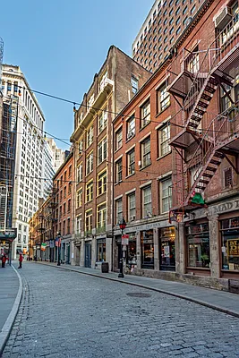 Rented by Douglas Elliman | media 21